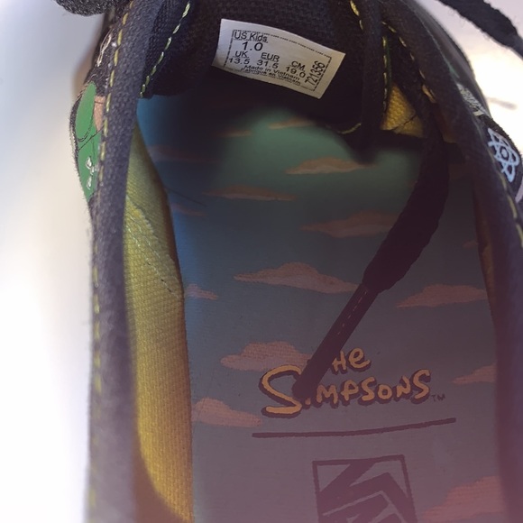 Vans x The Simpsons Canvas Skate Shoes - Boy’s Size 1 - Picture 9 of 9